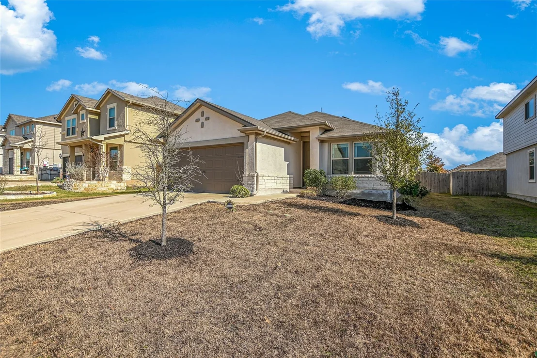 Photo of 19033 Kimberlite DR