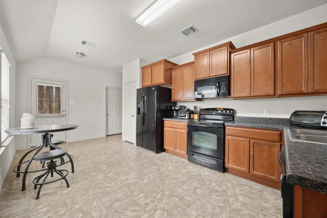 Photo of 621 Amber LN
