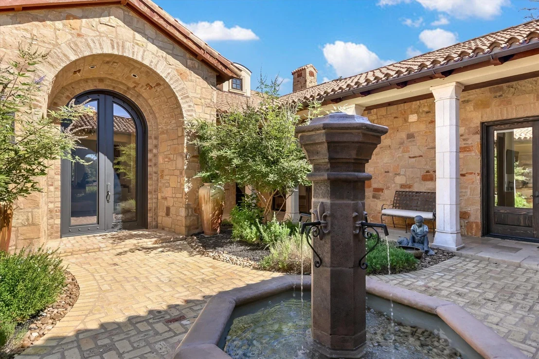 Photo of 252 LA SERENA LOOP