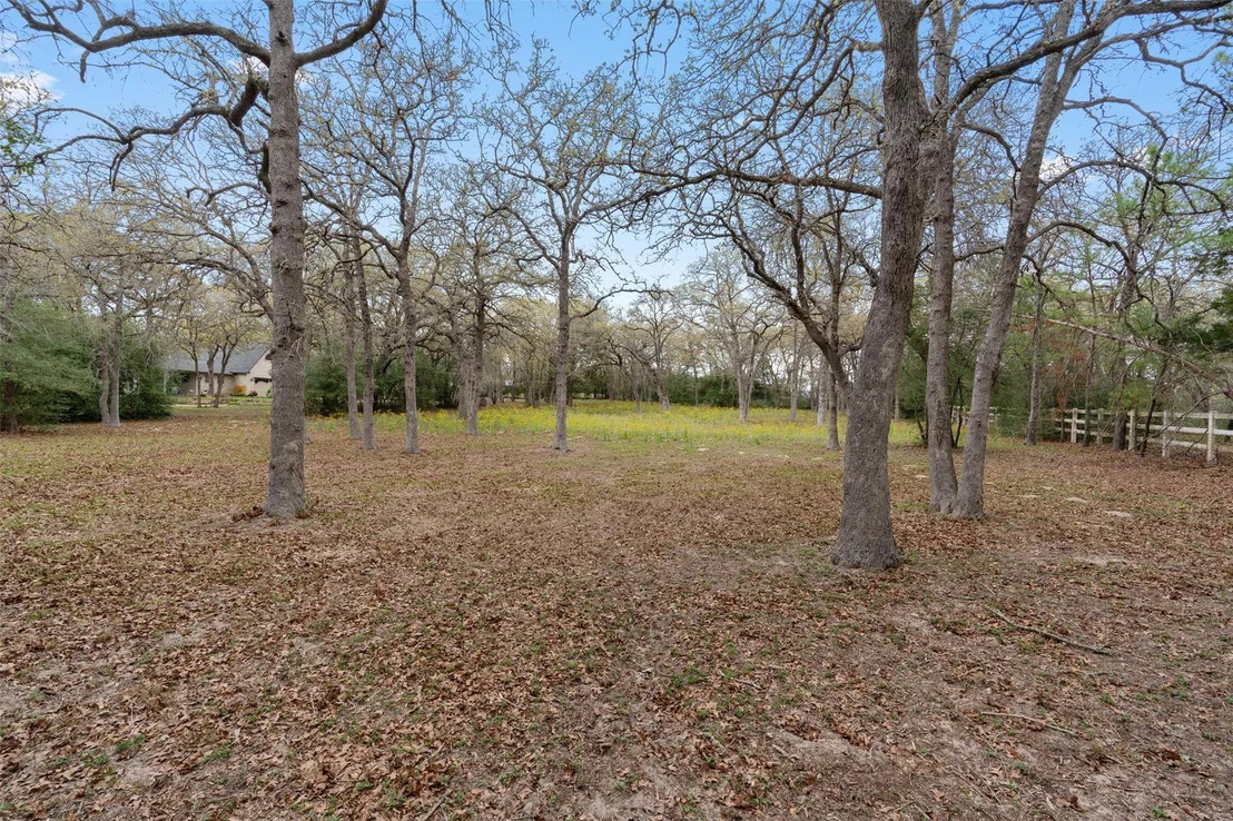 Photo of 124 Kingwood DR