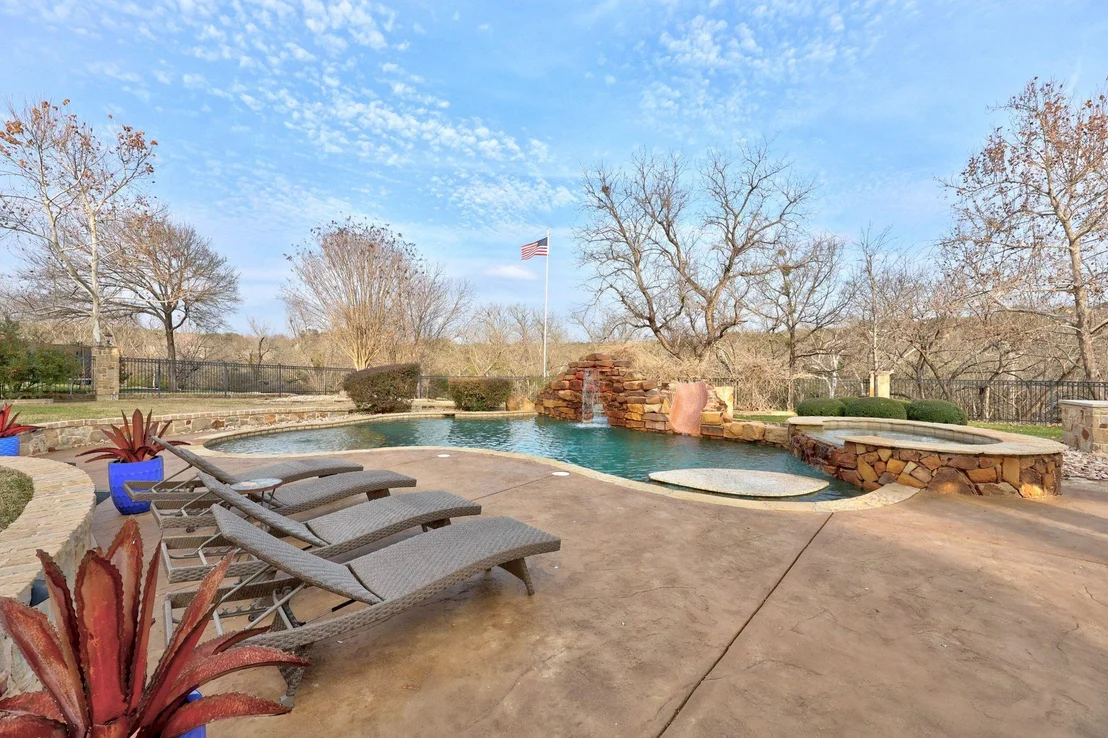 Photo of 232 Whispering Spring LN