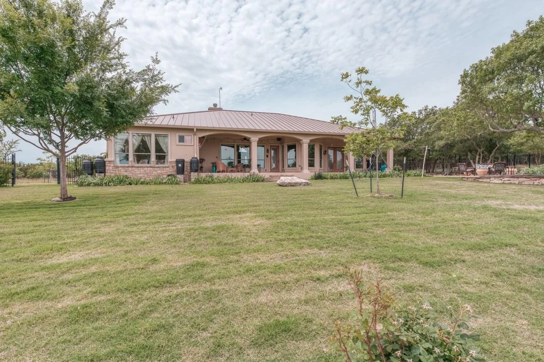 Photo of 108 Oak Bend