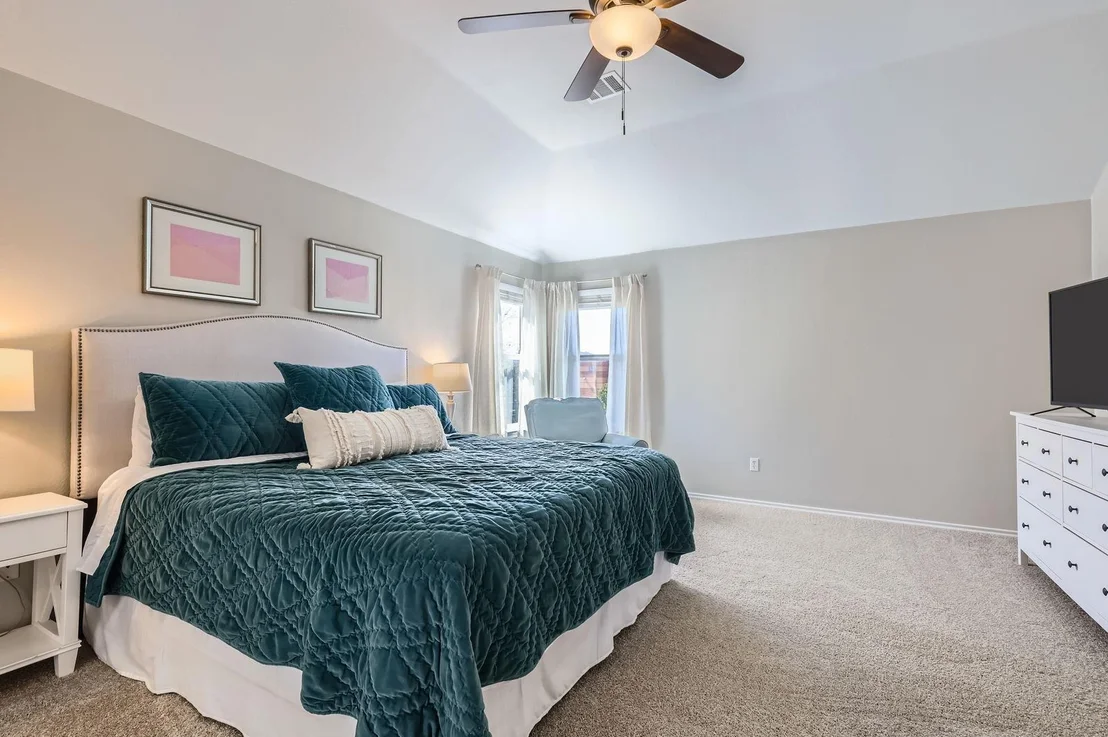 Photo of 4218 N Summercrest LOOP