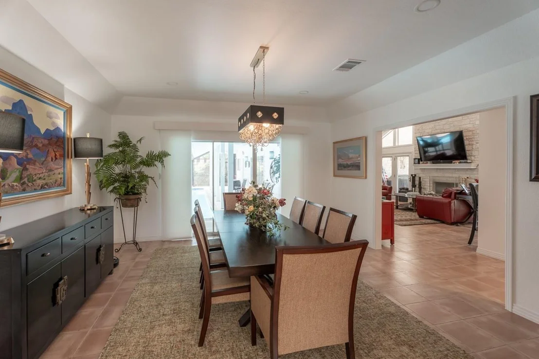 Photo of 2704 Aurora