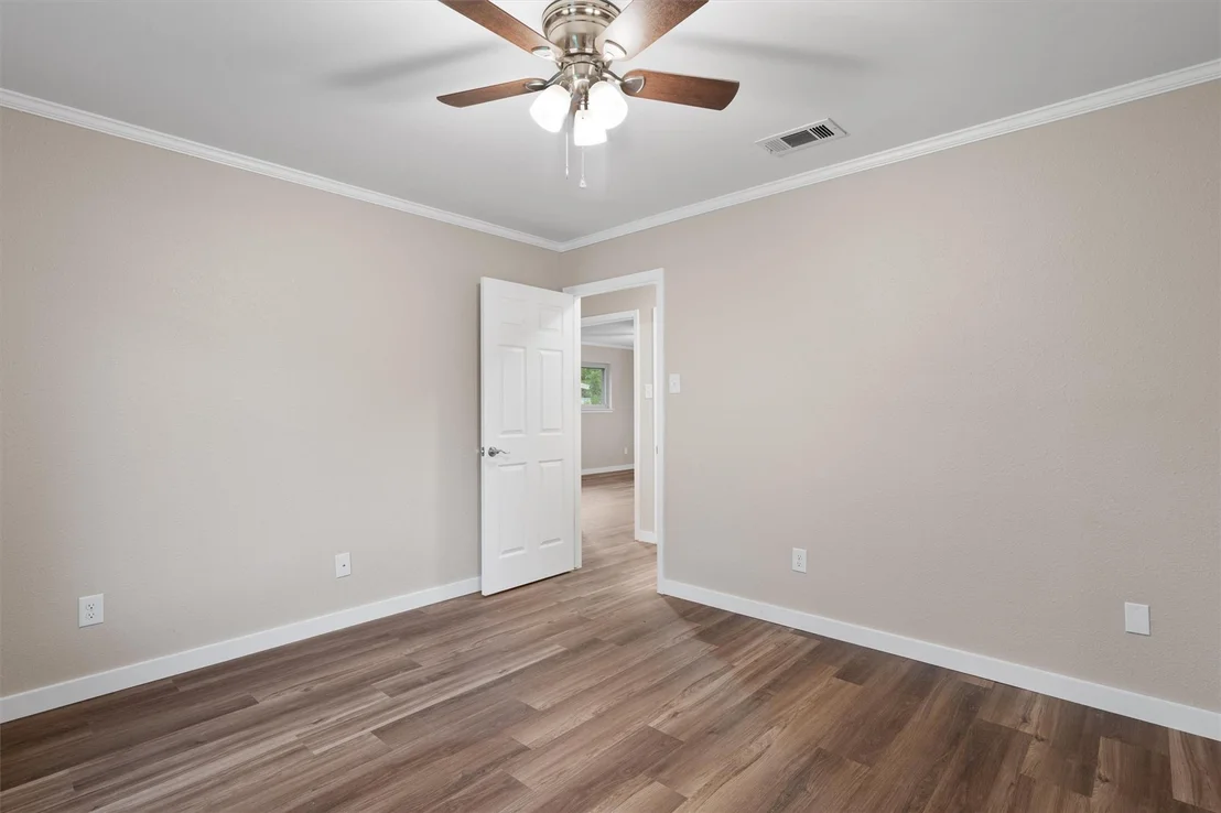 Photo of 110 Live Oak DR