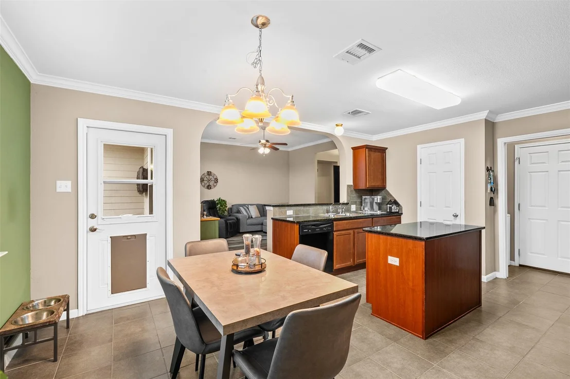 Photo of 5932 Alexandria DR