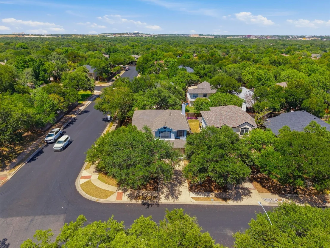 Photo of 4228 Columbine DR