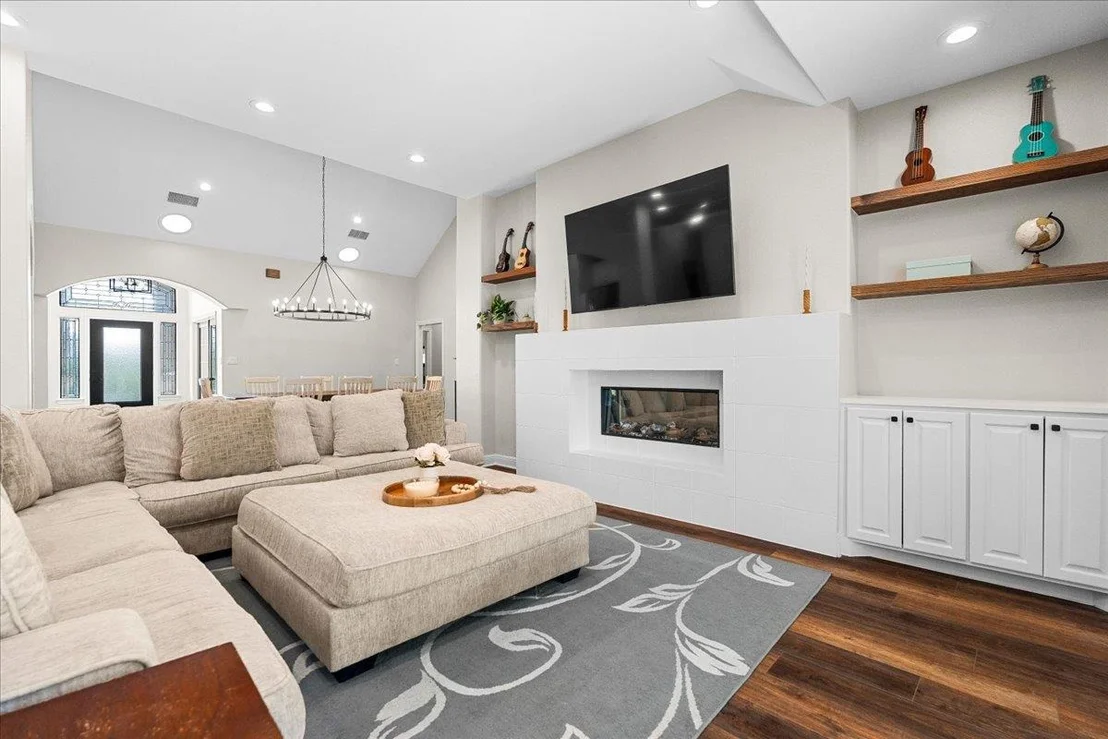Photo of 10621 W Cave LOOP