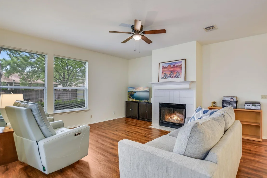 Photo of 1506 Suzi LN