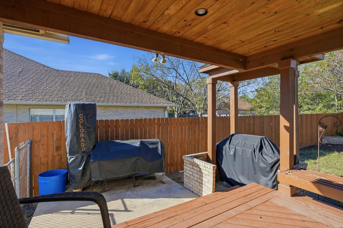 Photo of 903 E Olympic DR