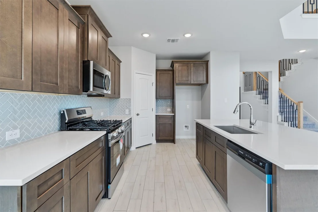 Photo of 300 Stellar Wind DR