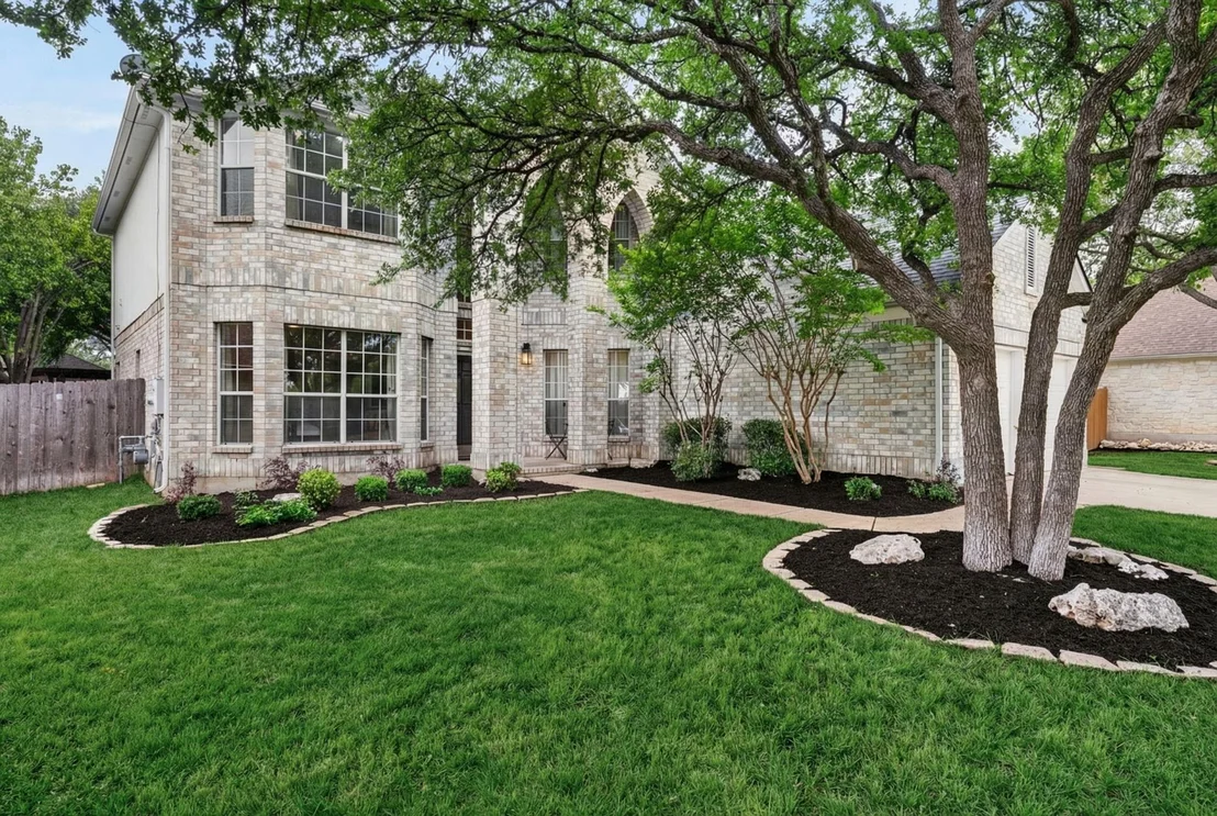 Photo of 1612 Fall Creek DR