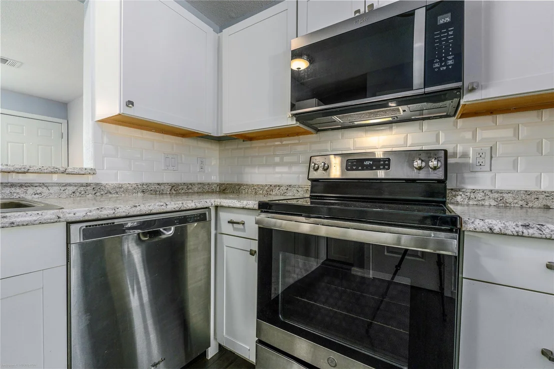 Photo of Unit C at 1845 River Crossing CIR