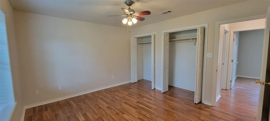 Photo of 195 Cardinal DR