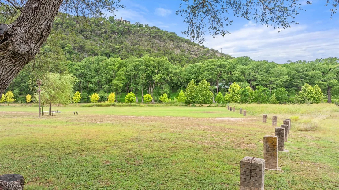 Photo of 200 Rim RD