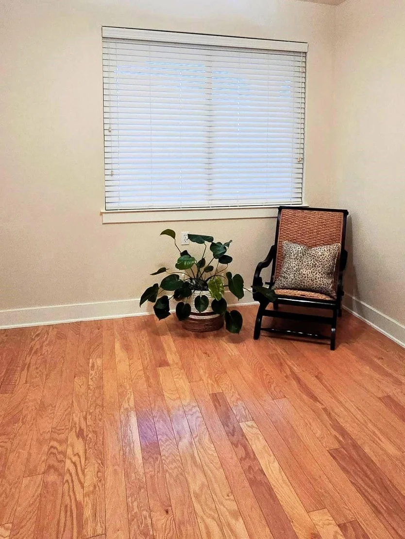 Photo of 402 Village Commons BLVD