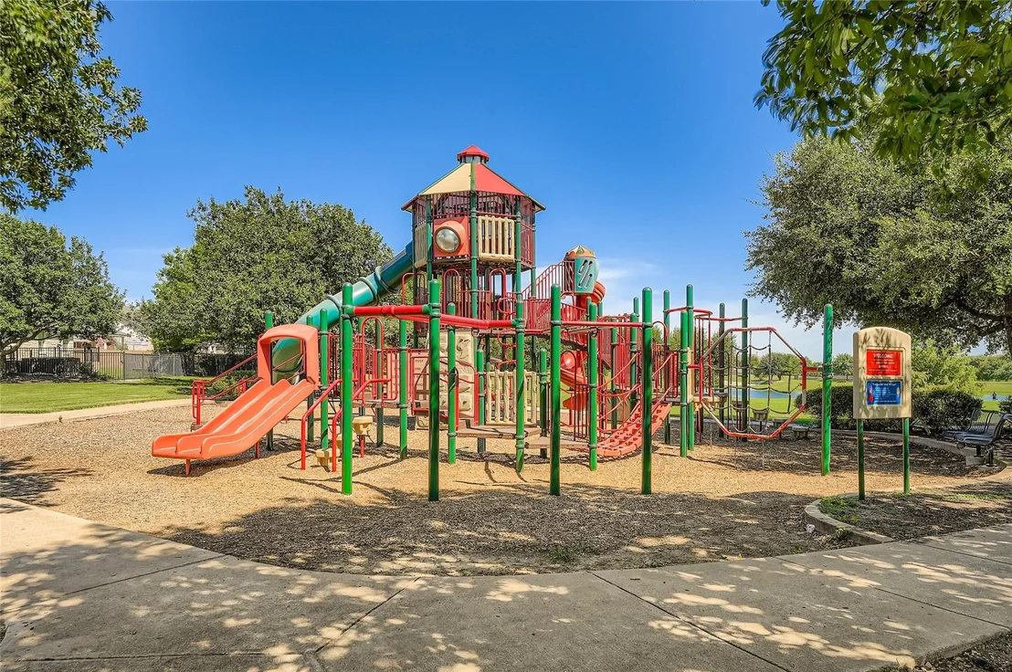 Photo of 409 Briar Park DR