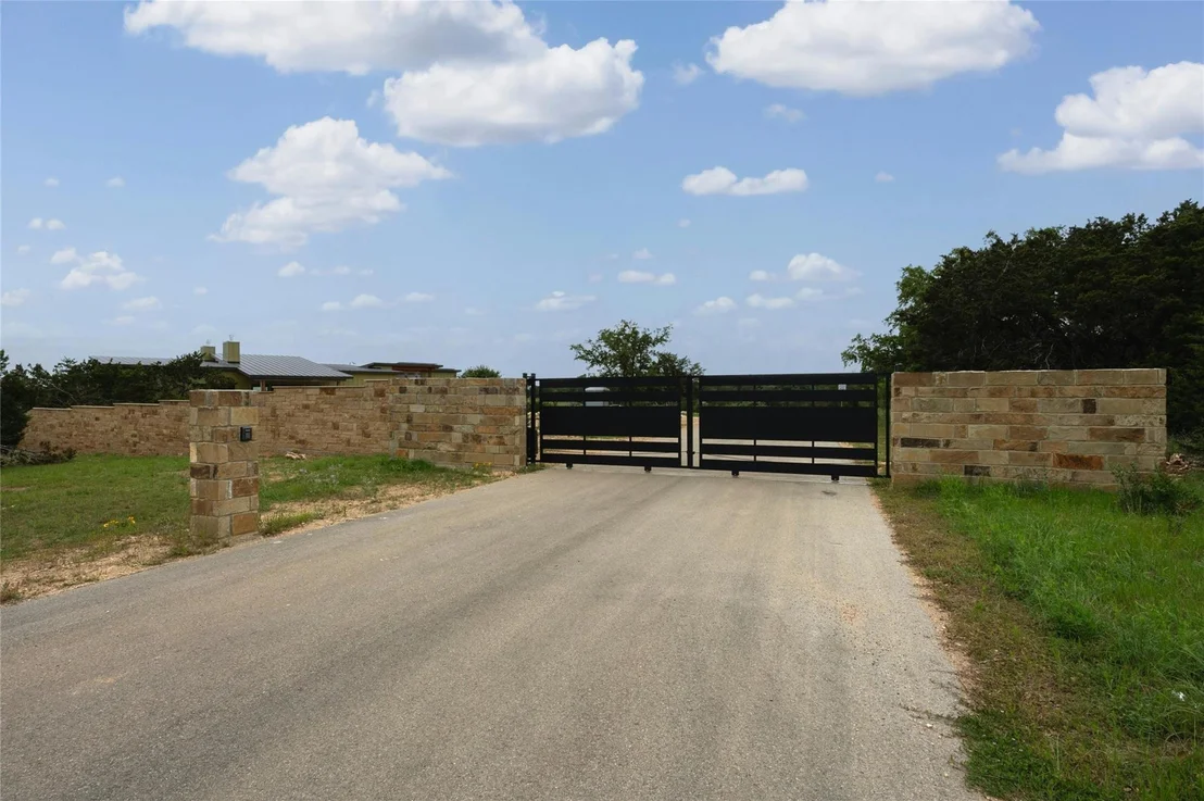 Photo of 439 Vail River RD