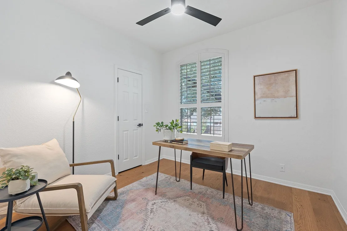 Photo of 2209 Westfalian TRL