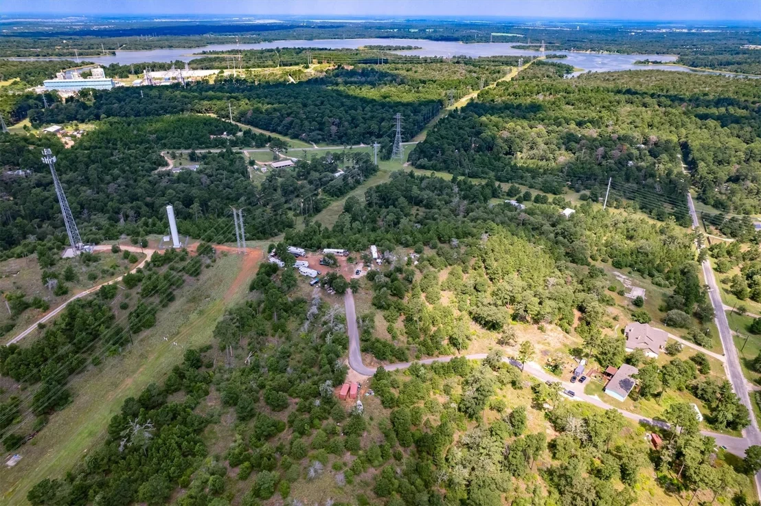Photo of Unit D at 467 Pine Tree LOOP
