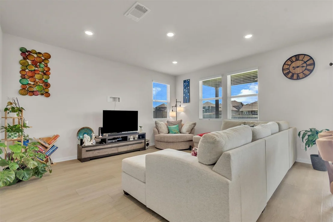 Photo of 722 Palo Brea LOOP