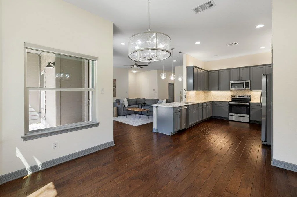 Photo of 338 Coventry RD