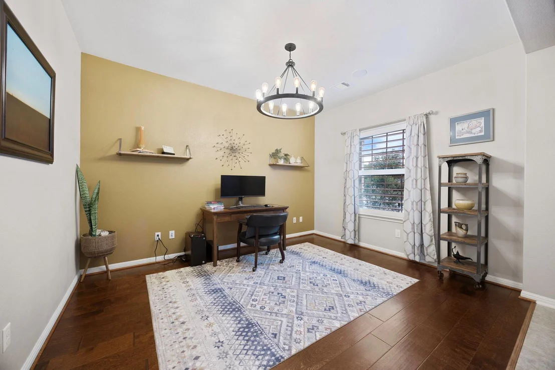 Photo of 202 Parkwest DR