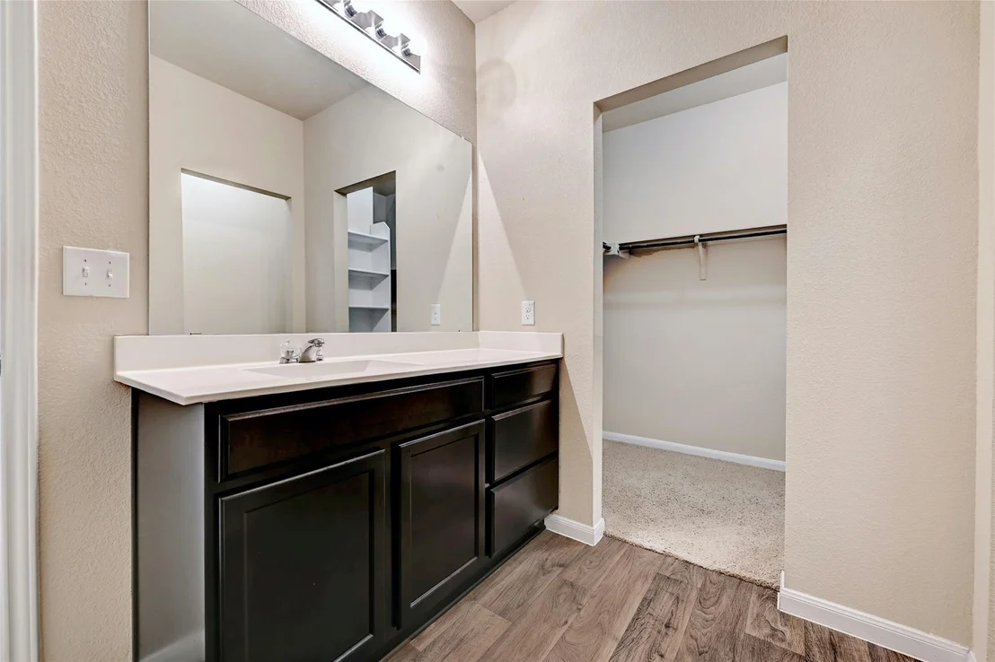 Photo of 6301 Wideleaf DR