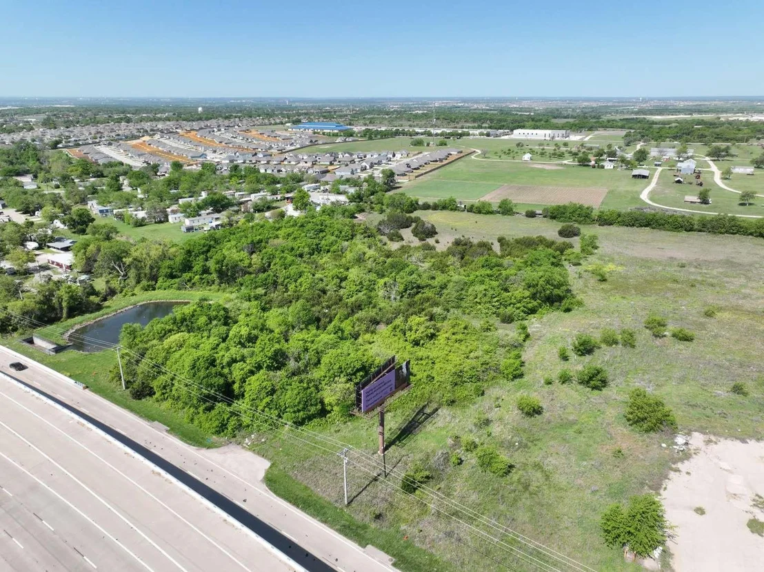 Photo of 1902 N General Bruce DR
