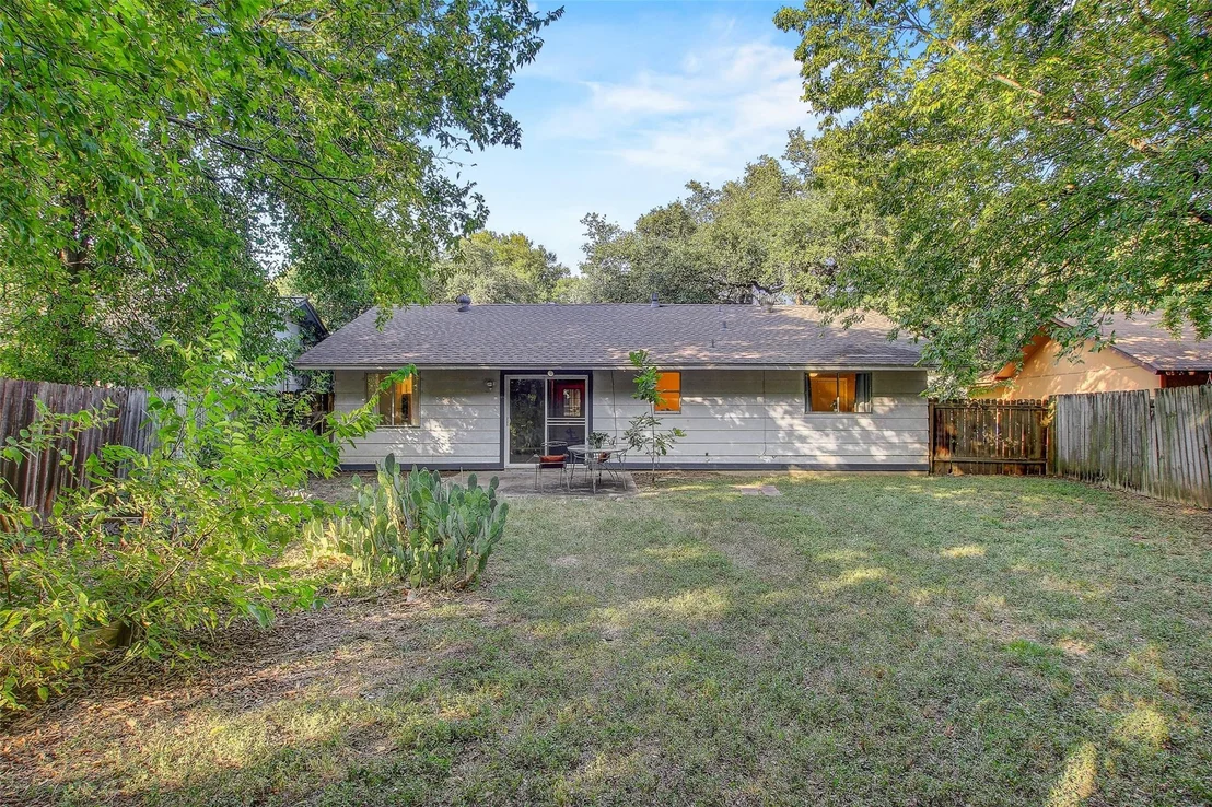 Photo of 909 Glen Oak DR