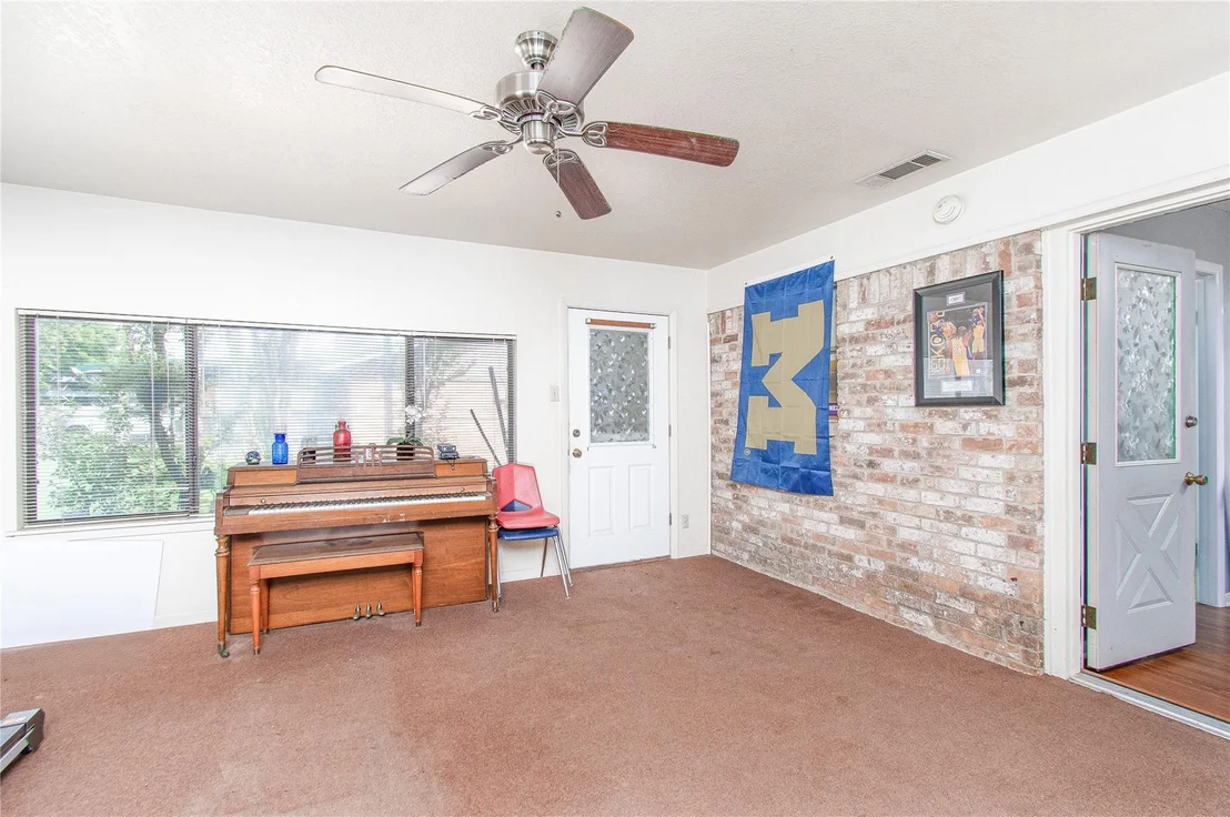 Photo of 531 Santa Rosa RD