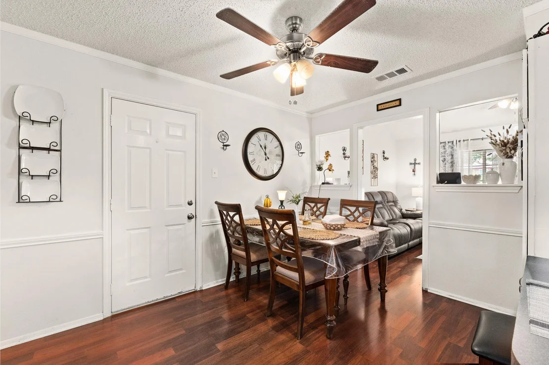 Photo of 908 Marilyn DR