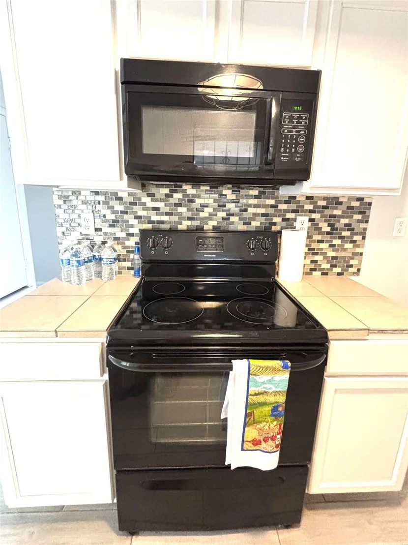 Photo of 2616 Hidden Valley DR