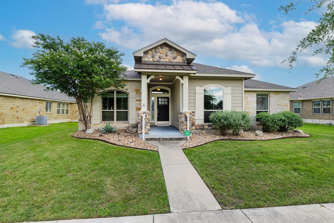 Photo of 1810 Discovery BLVD
