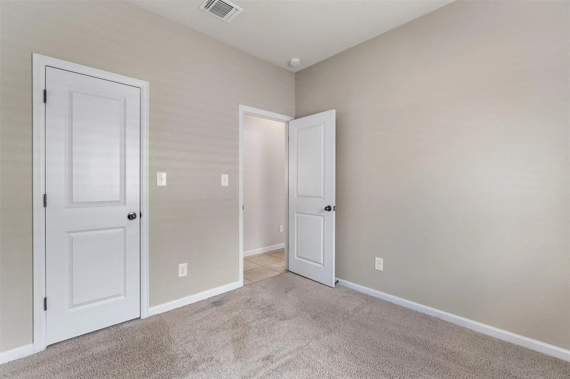 Photo of 463 Bridgestone WAY