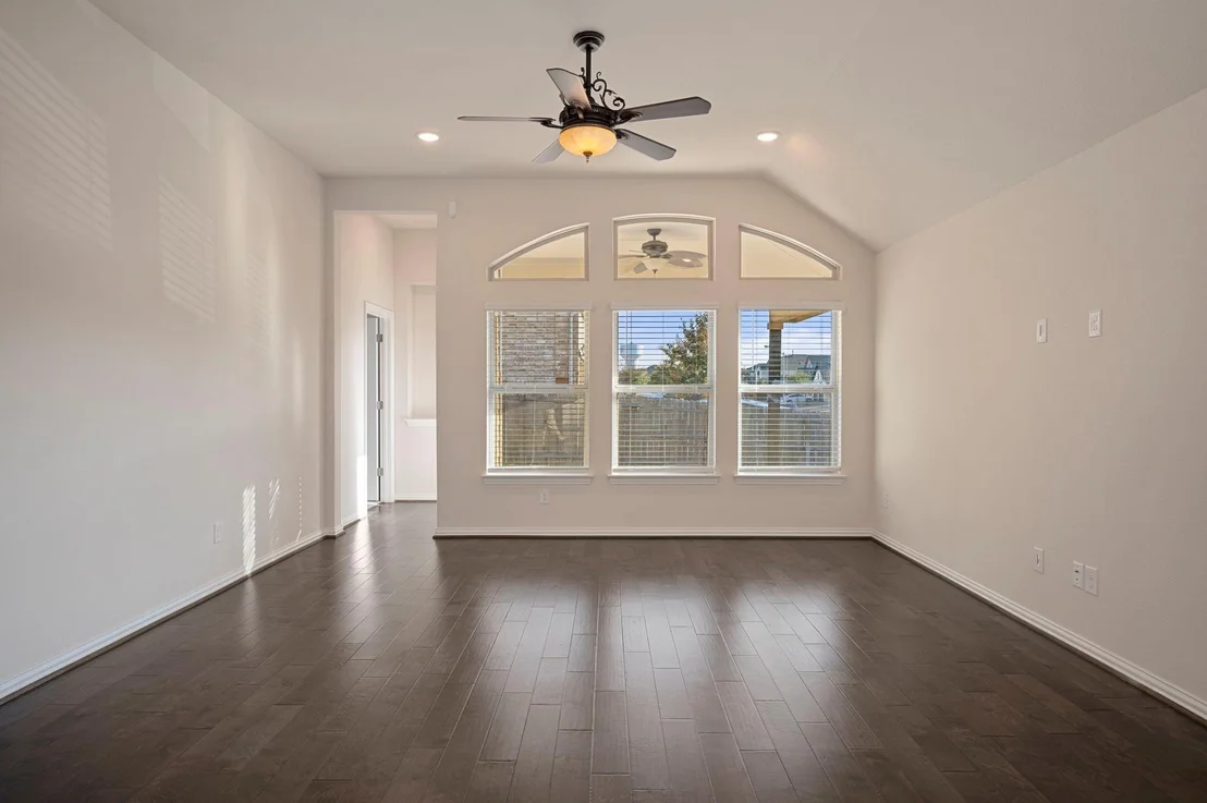 Photo of 5701 Como CV