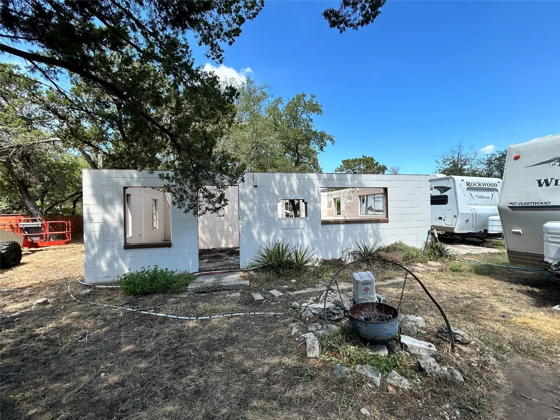 Photo of 1704 Center Point LN