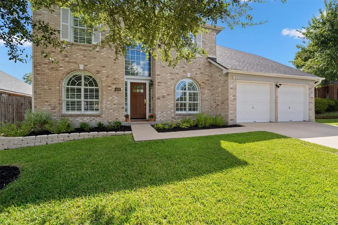 Photo of 1009 Pioneer Bend DR