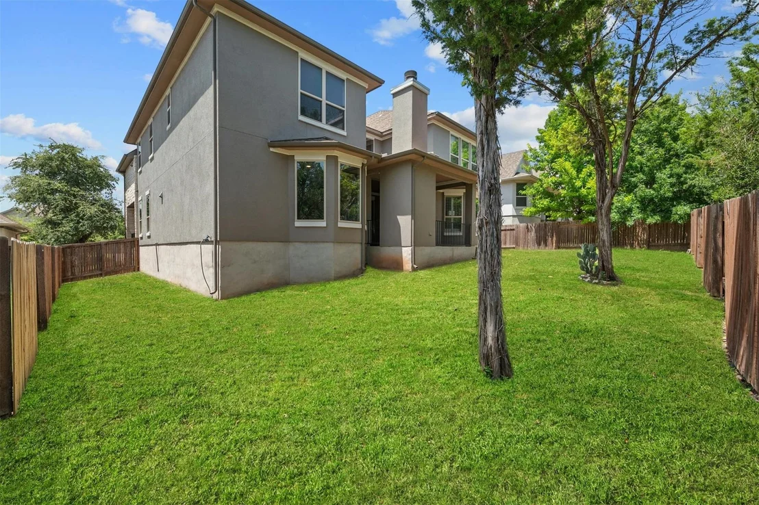 Photo of 16025 La Rosa DR