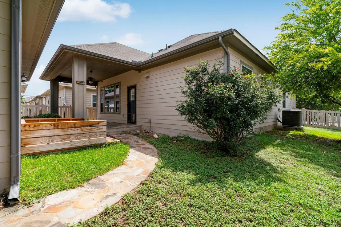 Photo of 1336 Sanders