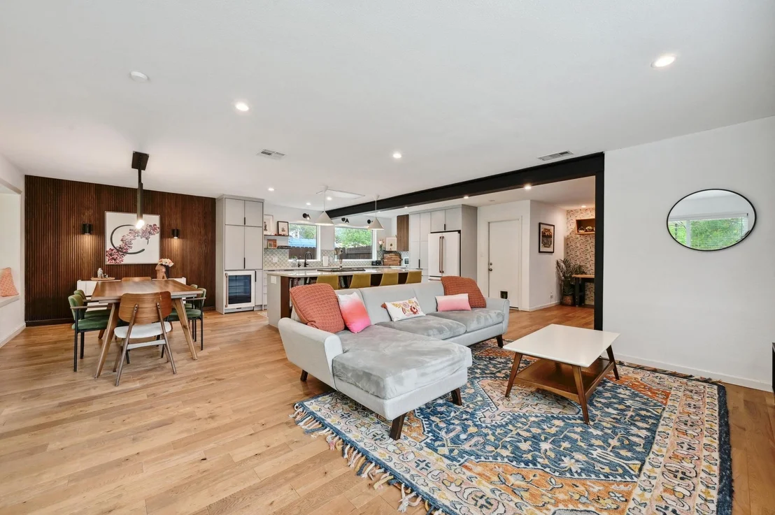 Photo of 2301 Trafalgar DR