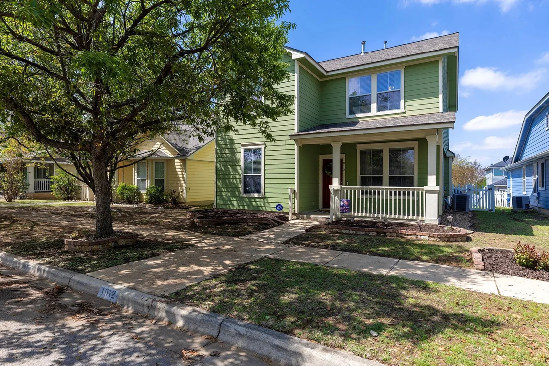 Photo of 1012 Berry Bend PATH