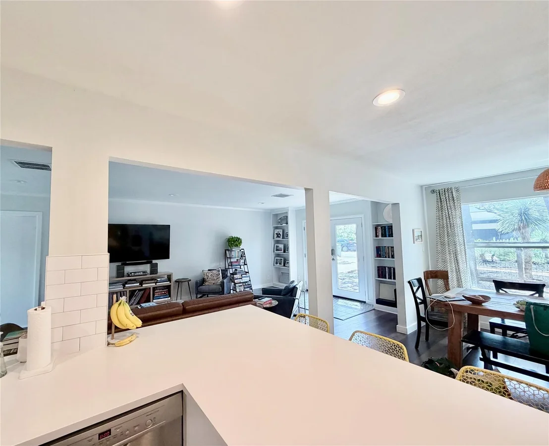 Photo of 435 Brady LN