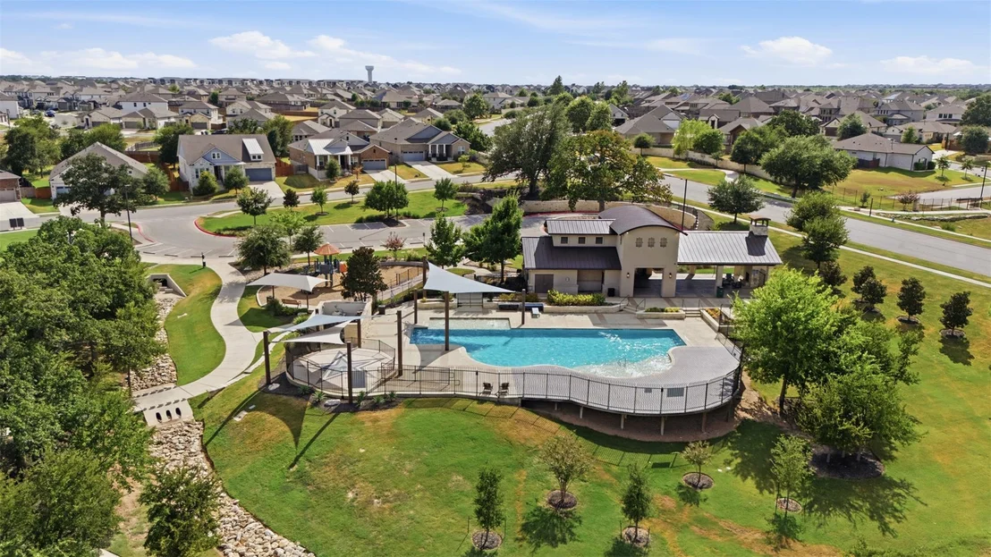 Photo of 208 Winding Hollow LN