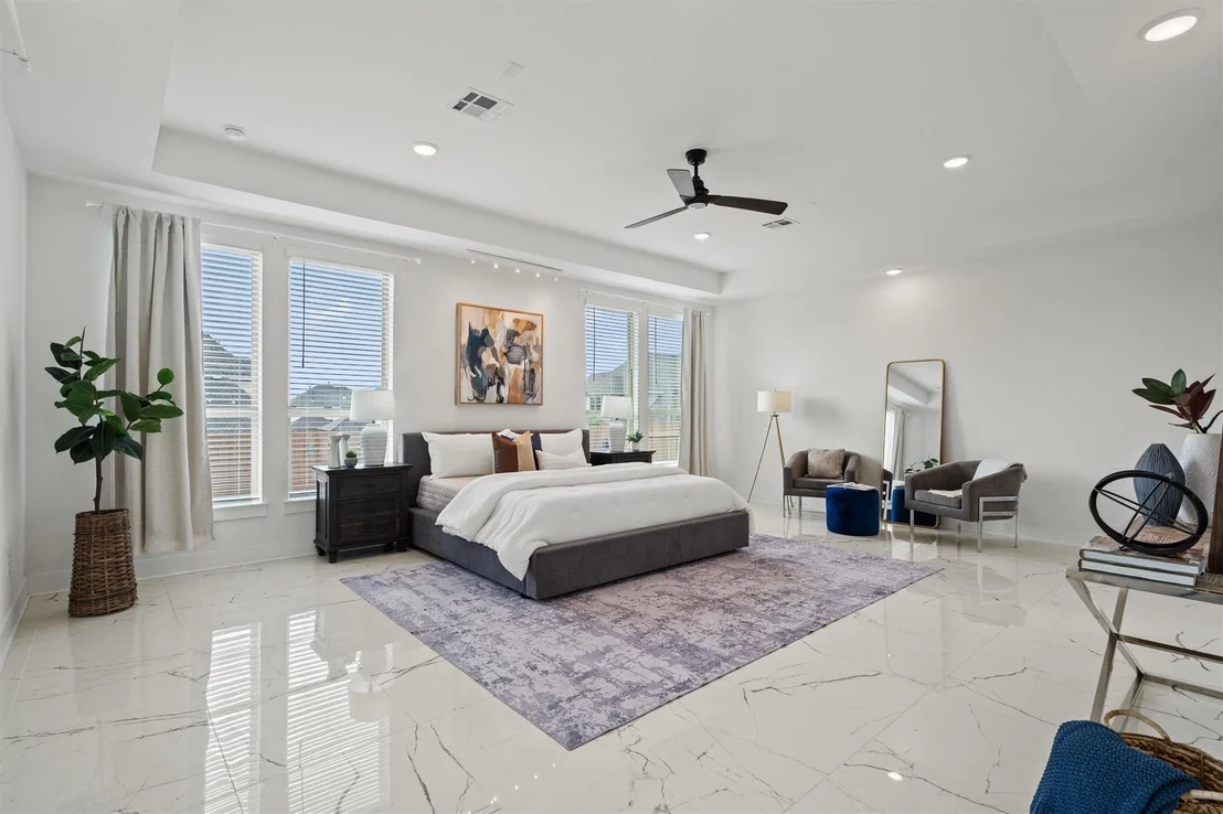 Photo of 4909 Risana BND