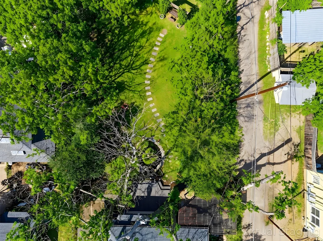 Photo of 4514 Caswell Ave