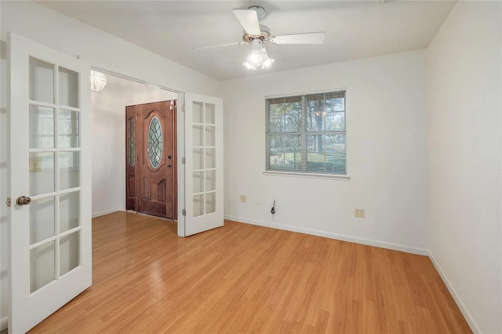 Photo of 235 Mesquite DR