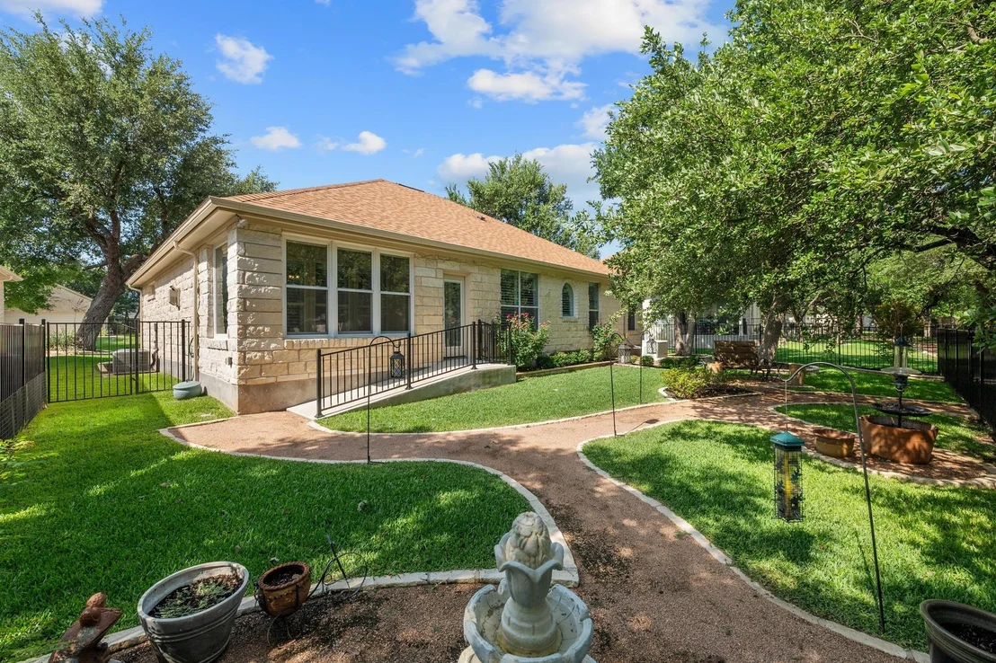 Photo of 811 River Walk TRL