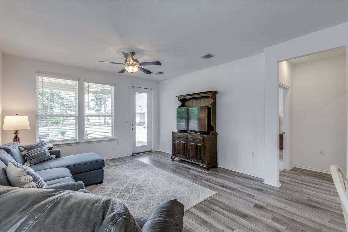 Photo of 603 Kitty Hawk RD