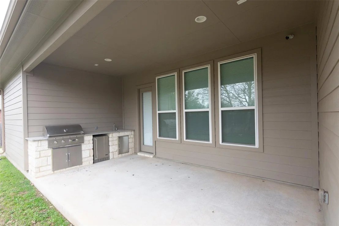 Photo of 120 Split Oak DR